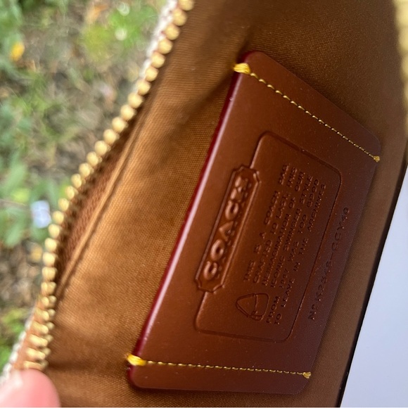 Coach Swinger Bag 20 With Chain In Crystal Signature Jacquard - Picture 12 of 12